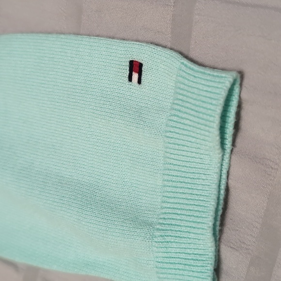 Tommy Hilfiger Ombre V-Neck Sweater - Picture 7 of 9